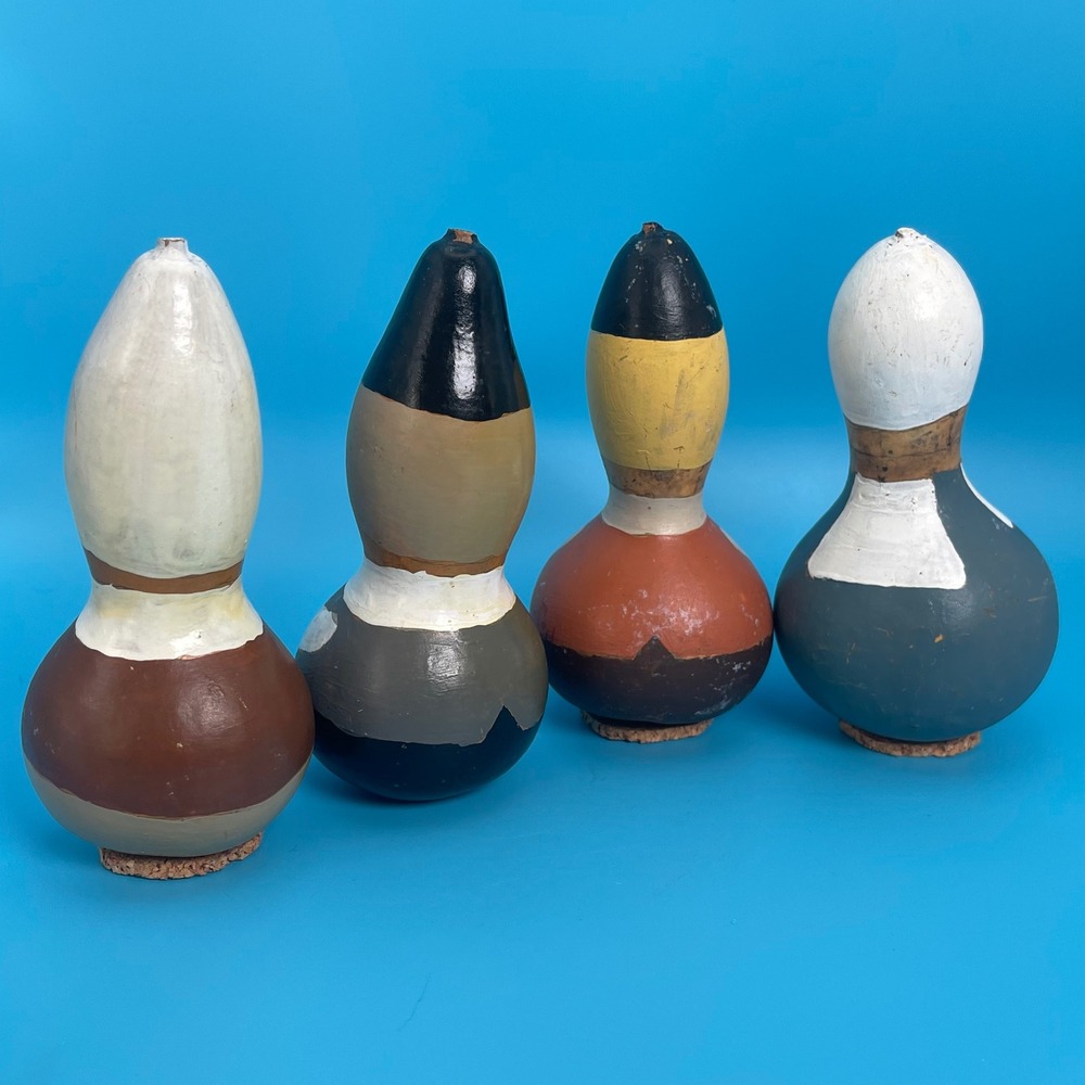 Vintage Hand Painted Pilgrim Gourd Figurines 4 Multicolor Thanksgiving Folk Art - Picture 6 of 8